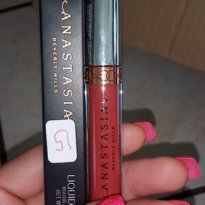 Anastasia beverly hills matte liquid lipstick